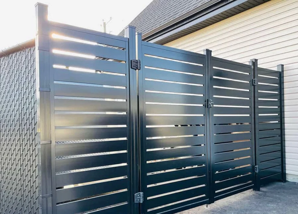 Aluminum horizontal hybrid fence Saskatoon