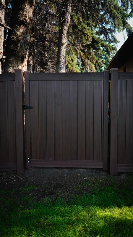 Custom fabricated gate Saskatoon