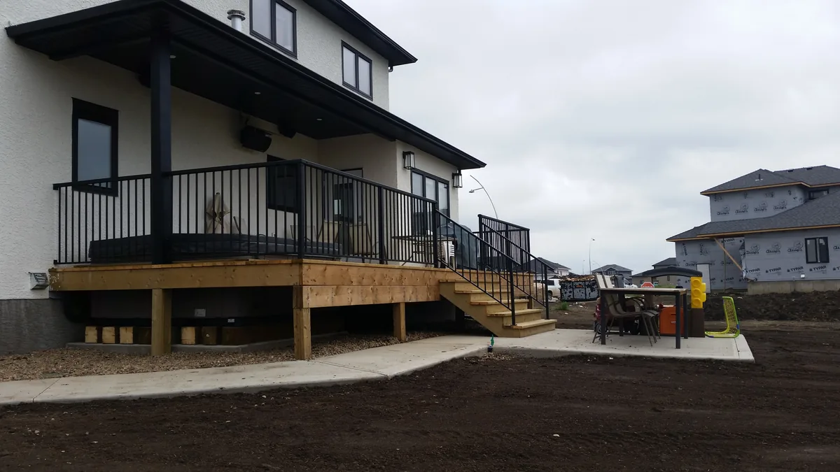 Aluminum railing Saskatoon